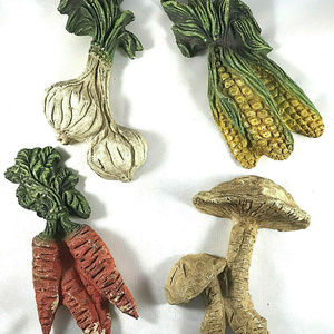 Vintage 4 Vegetable Kitchen Wall Decor